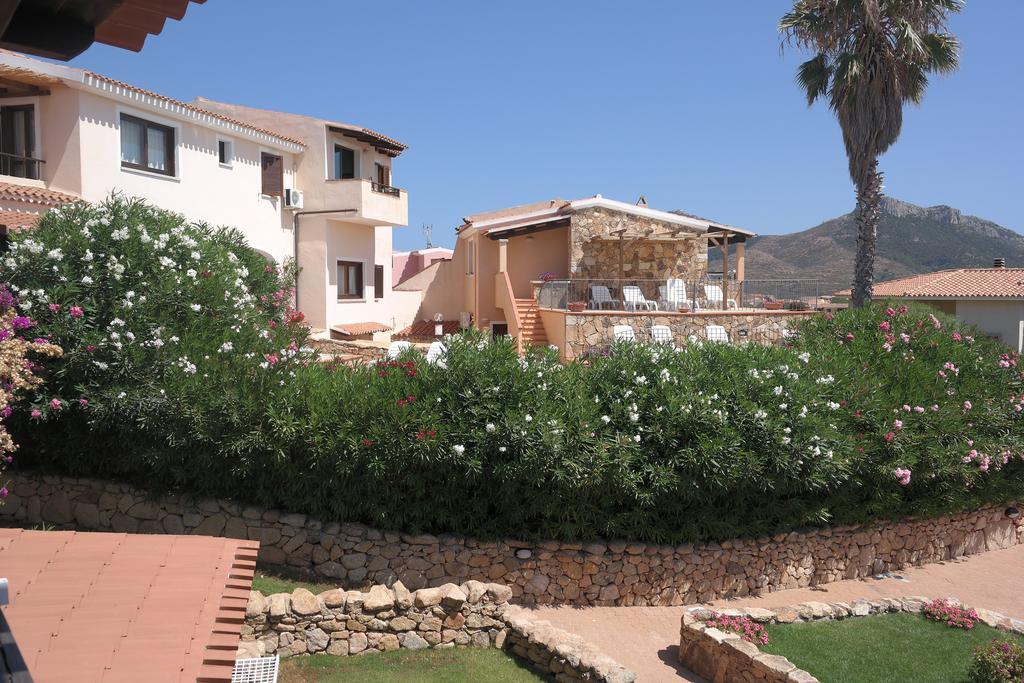 Sardinia Blu Residence Гольфо-Аранчи Экстерьер фото