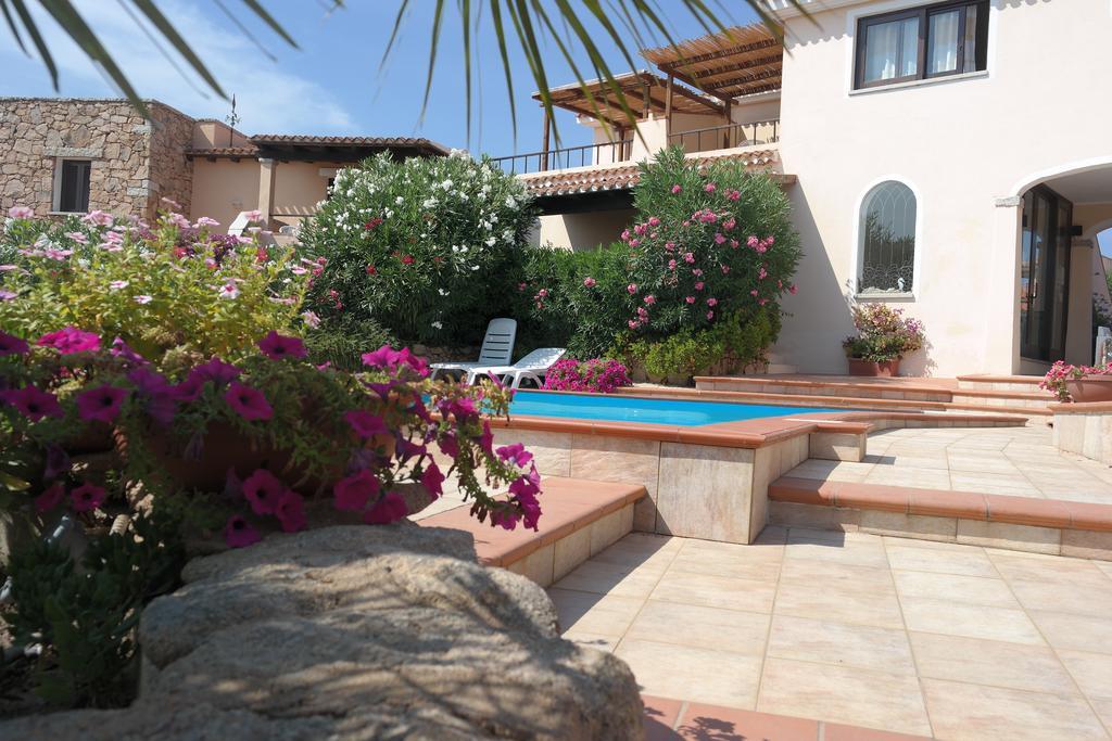Sardinia Blu Residence Гольфо-Аранчи Экстерьер фото