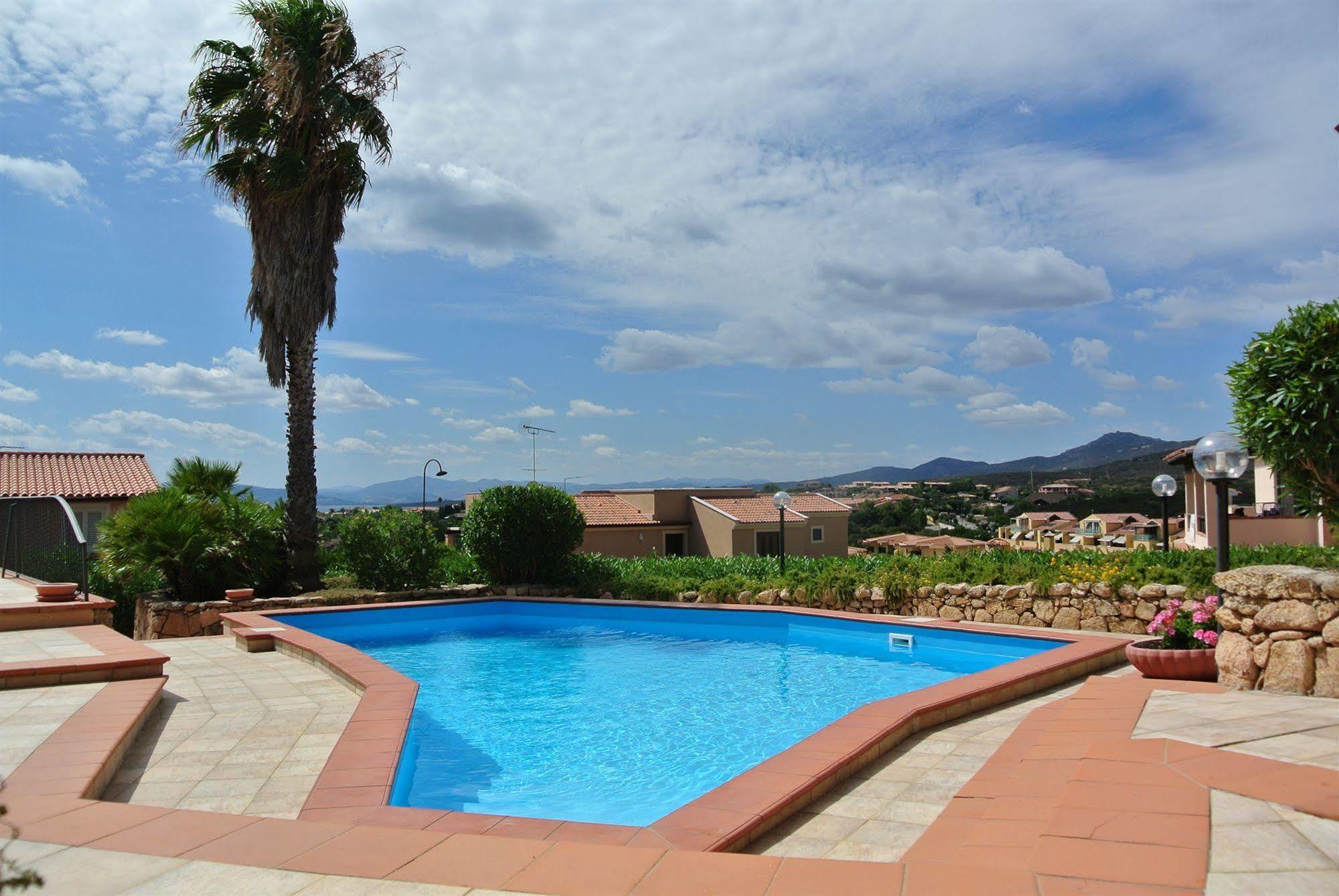 Sardinia Blu Residence Гольфо-Аранчи Экстерьер фото